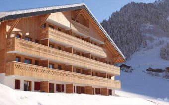 Le Grand Lodge, Chatel, External